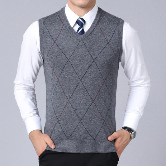 2023 New Fashion Brand Sweater For Mens Pullover Vest Slim Fit Jumpers Knitwear Plaid Autumn Korean Style Casual Men Clothes