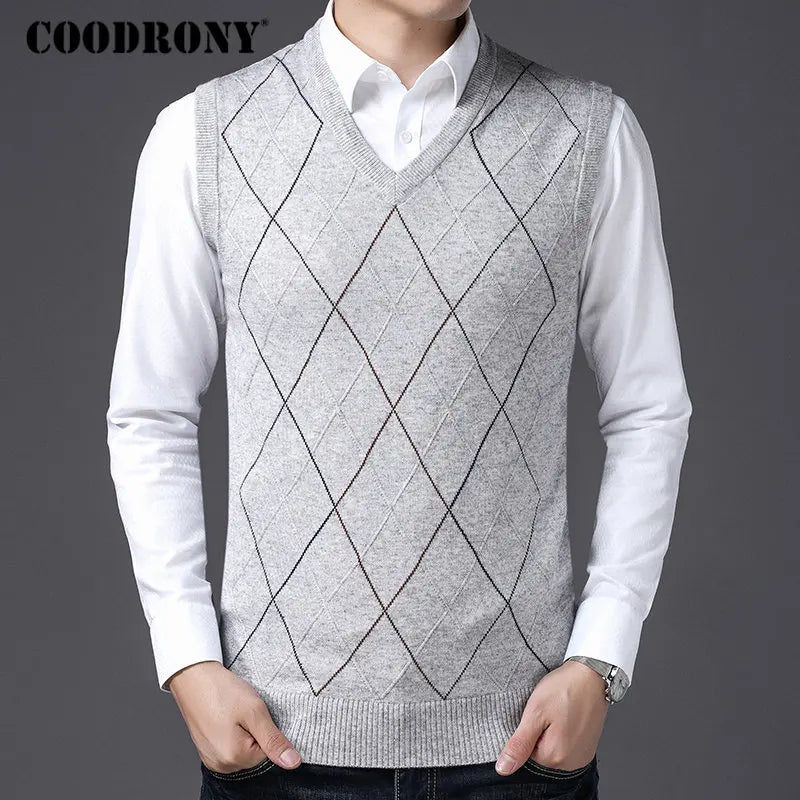 COODRONY Casual Argyle V-Neck Sleeveless Vest Men Clothes 2020 Autumn Winter New Arrival Knitted Cashmere Wool Sweater Vest 8174